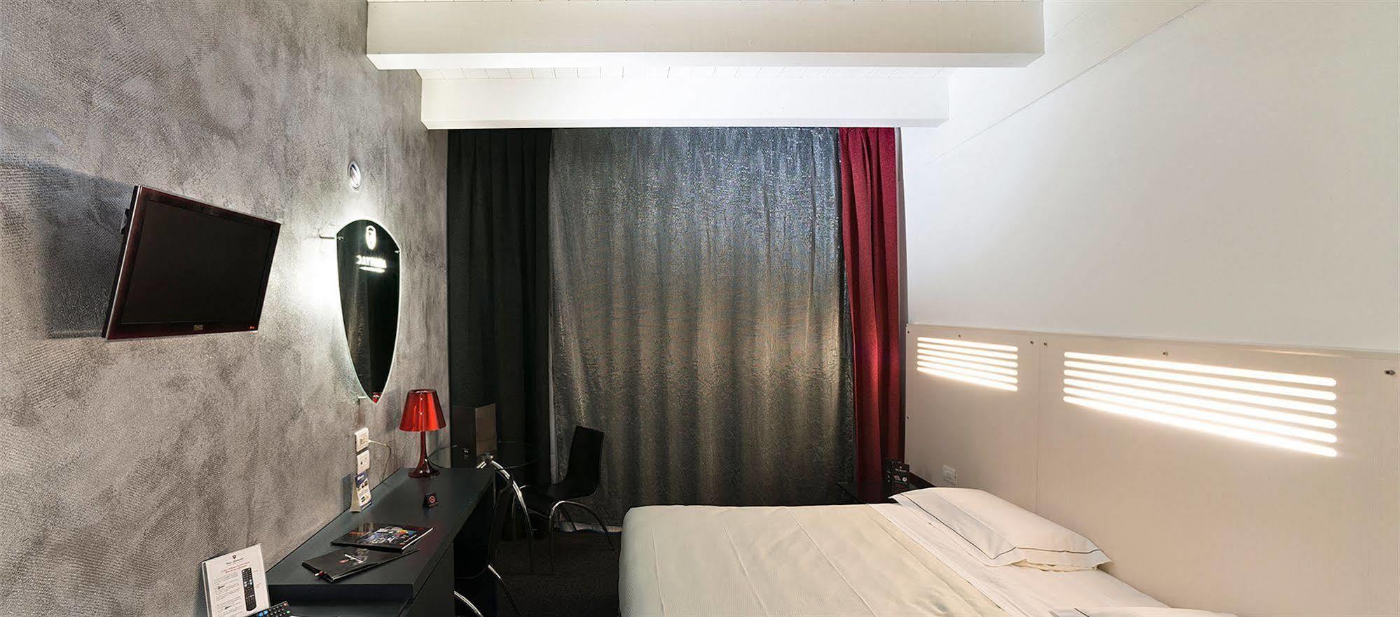 Daytona Business Hotel Collecchio Eksteriør billede